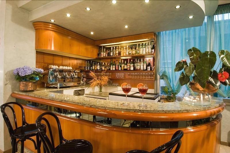 רימיני Hotel Alsen מראה חיצוני תמונה