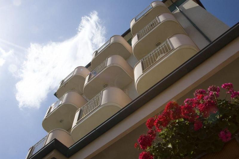 רימיני Hotel Alsen מראה חיצוני תמונה