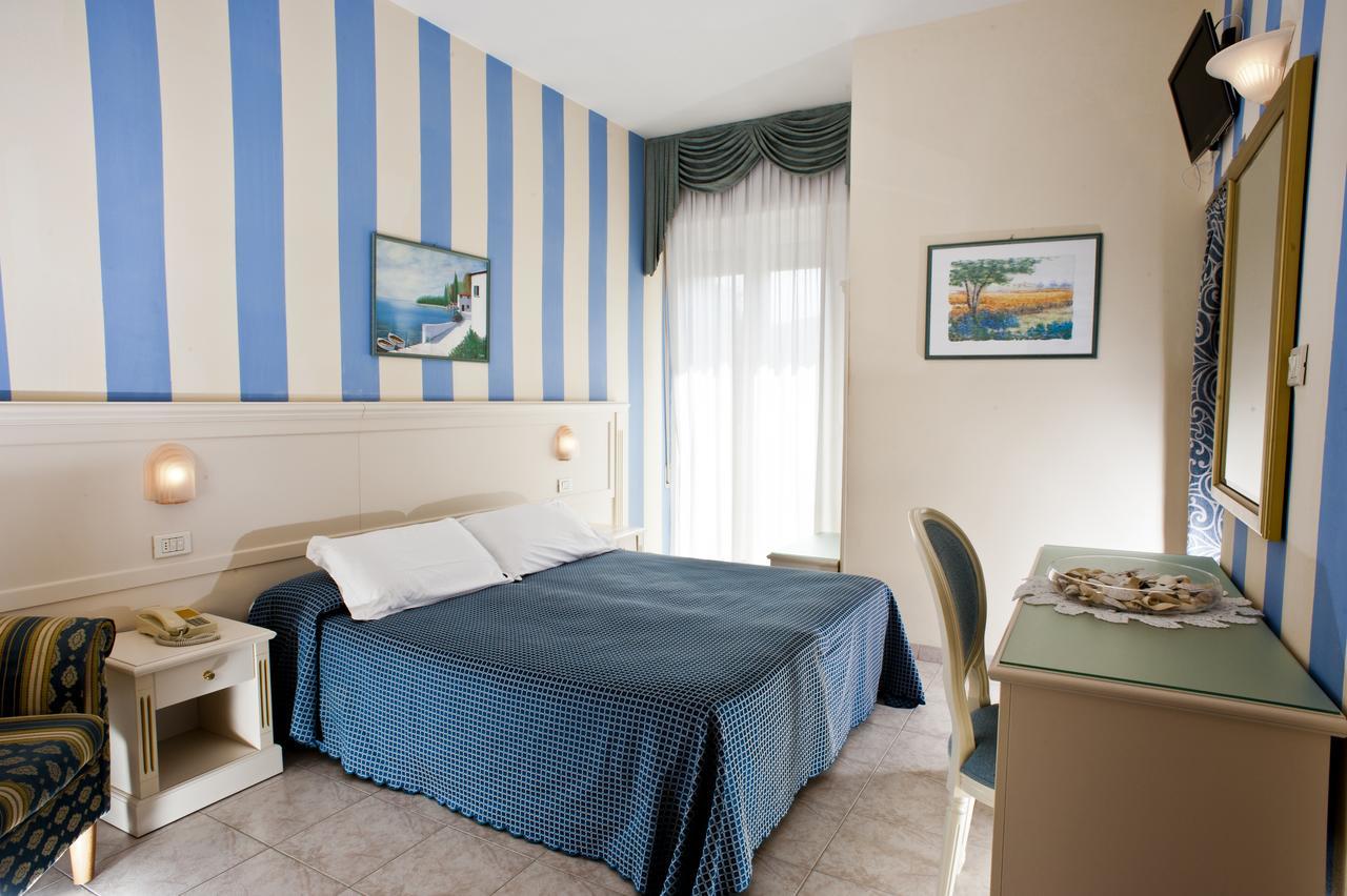 רימיני Hotel Alsen מראה חיצוני תמונה