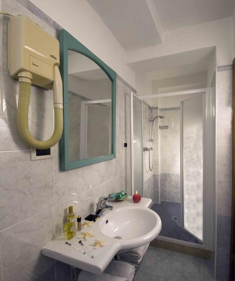 רימיני Hotel Alsen מראה חיצוני תמונה