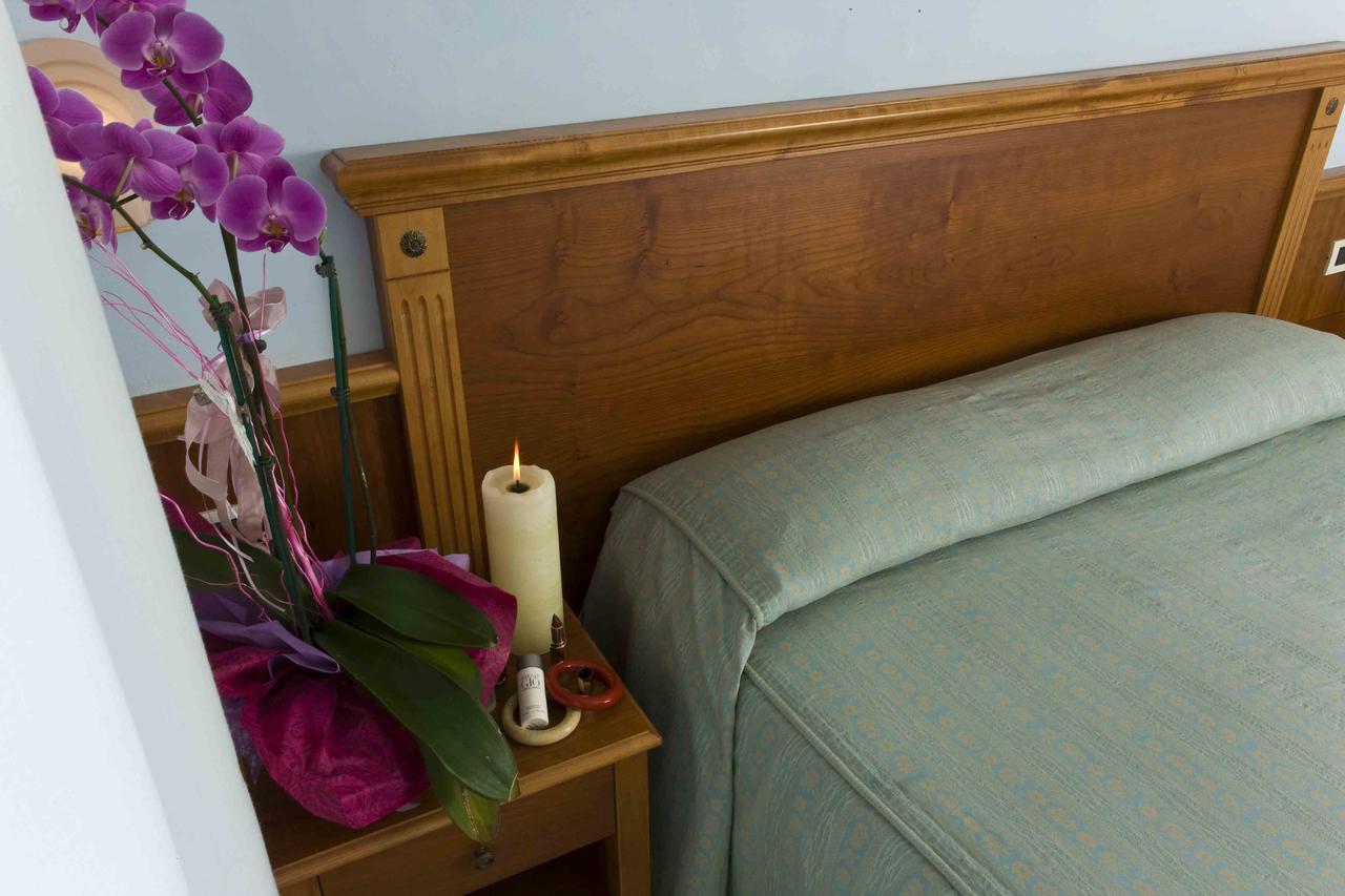 רימיני Hotel Alsen מראה חיצוני תמונה