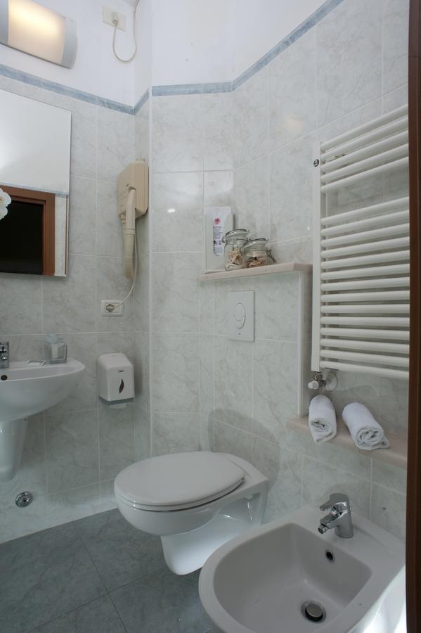 רימיני Hotel Alsen מראה חיצוני תמונה